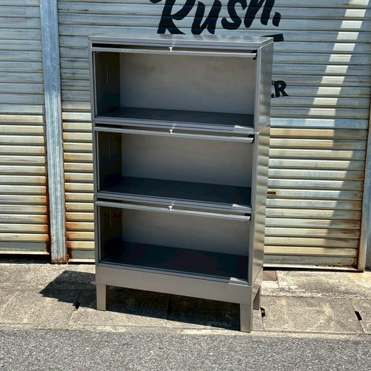【1970-80年代】ビンテージ キャビネット アメリカン雑貨 店舗什器 ブックシェルフ ガラス扉 メタル製 #2513