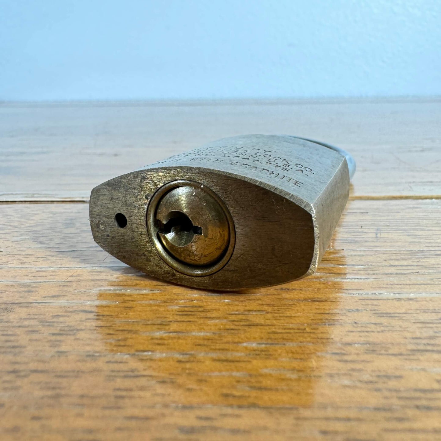 #1233 【1950-60年代】ビンテージ Corbin Cabinet Lock Co. 南京錠 鍵付き アメリカ