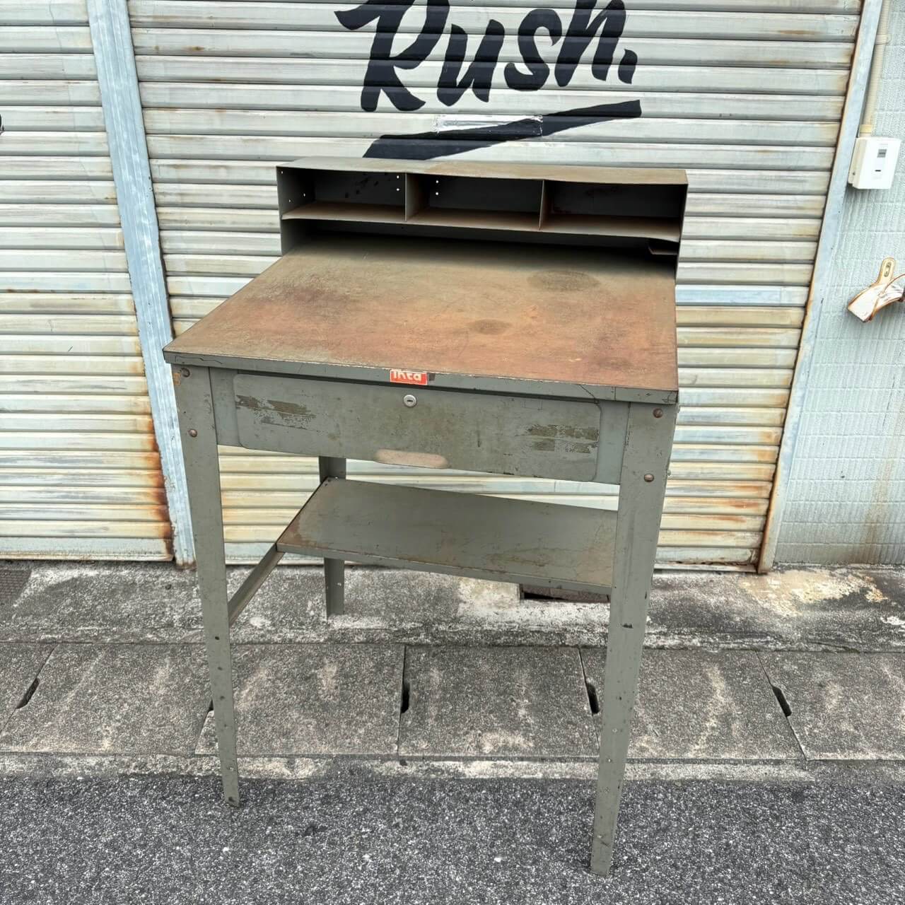 1960-70年代】ビンテージ 机 アメリカン雑貨 店舗什器 INEA スチール