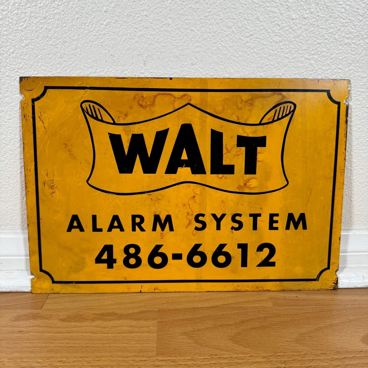 #1418 【1970～1980年代】 ビンテージ WALT ALARM SYSTEM 警告看板 / ブリキ看板 ウォールデコ アメリカ