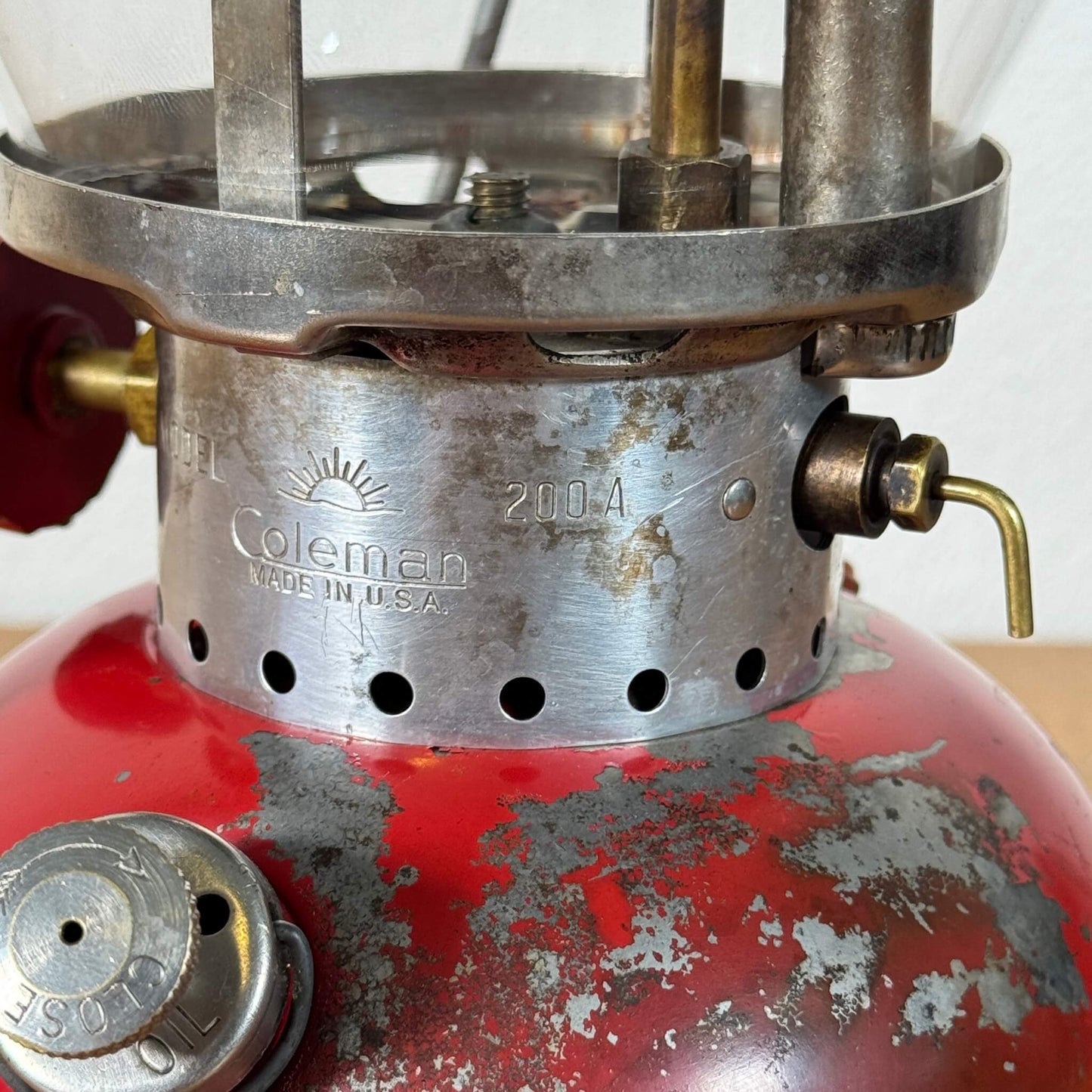 #2074【1964年5月製】ビンテージ Coleman（コールマン） 200A レッドボーダー ランタン アメリカ