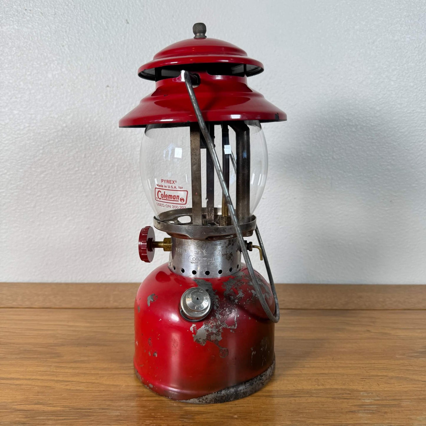 #2074【1964年5月製】ビンテージ Coleman（コールマン） 200A レッドボーダー ランタン アメリカ