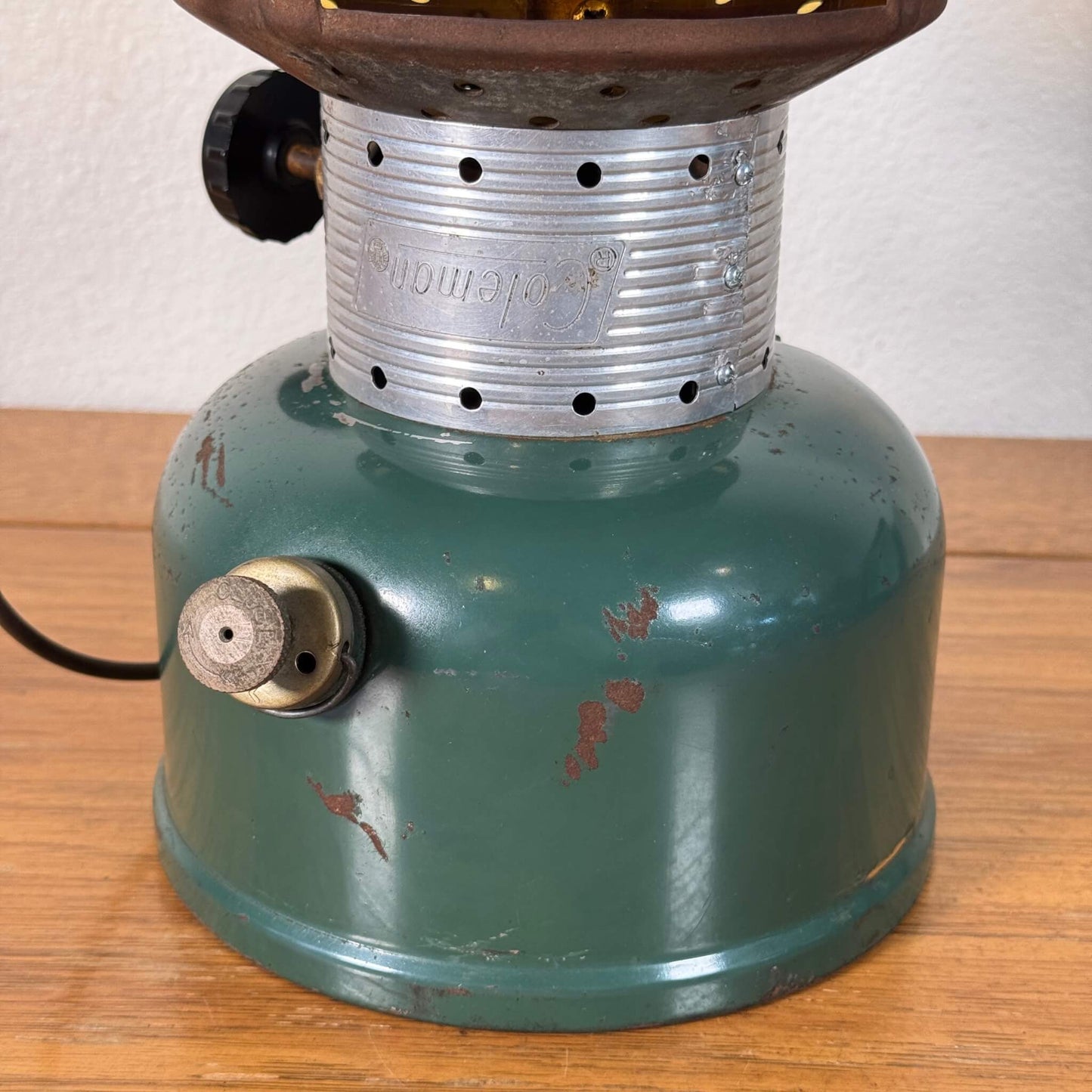 #2075【1968年2月製】ビンテージ Coleman（コールマン） 228F ビッグハット ランタン / ツーマントル アンバーグローブ アメリカ