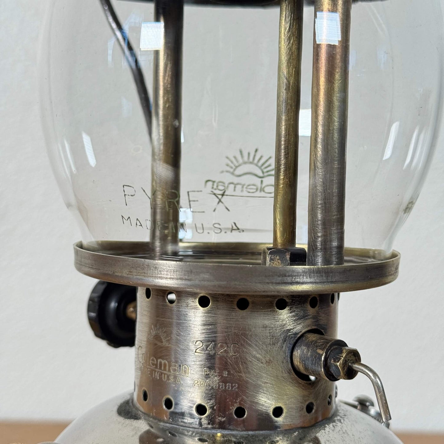 #2070【1949年9月製】ビンテージ Coleman（コールマン） 242C ランタン / シングルマントル アメリカ
