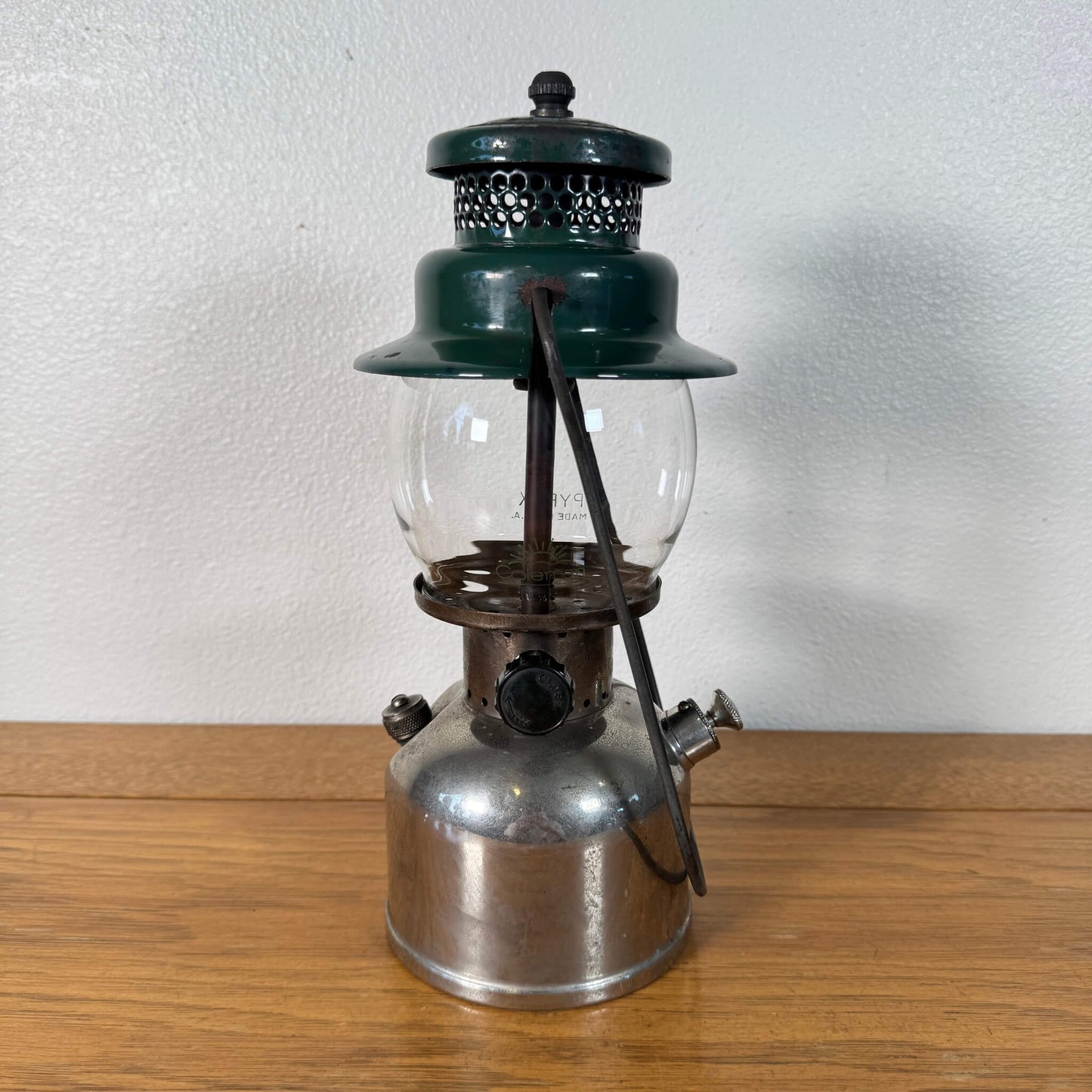 #2073【1949年3月製】ビンテージ Coleman（コールマン） 242C ランタン アメリカ