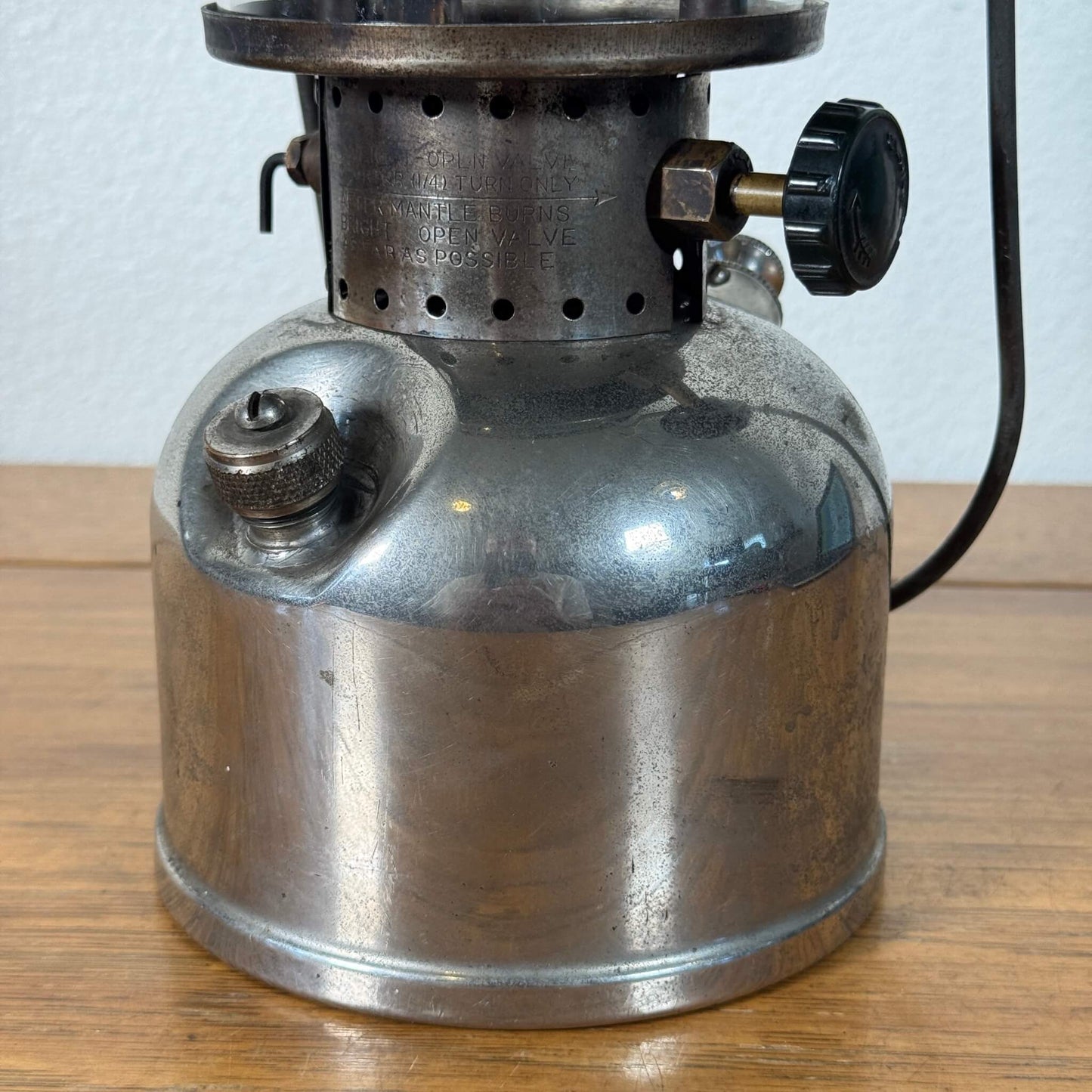 #2073【1949年3月製】ビンテージ Coleman（コールマン） 242C ランタン アメリカ