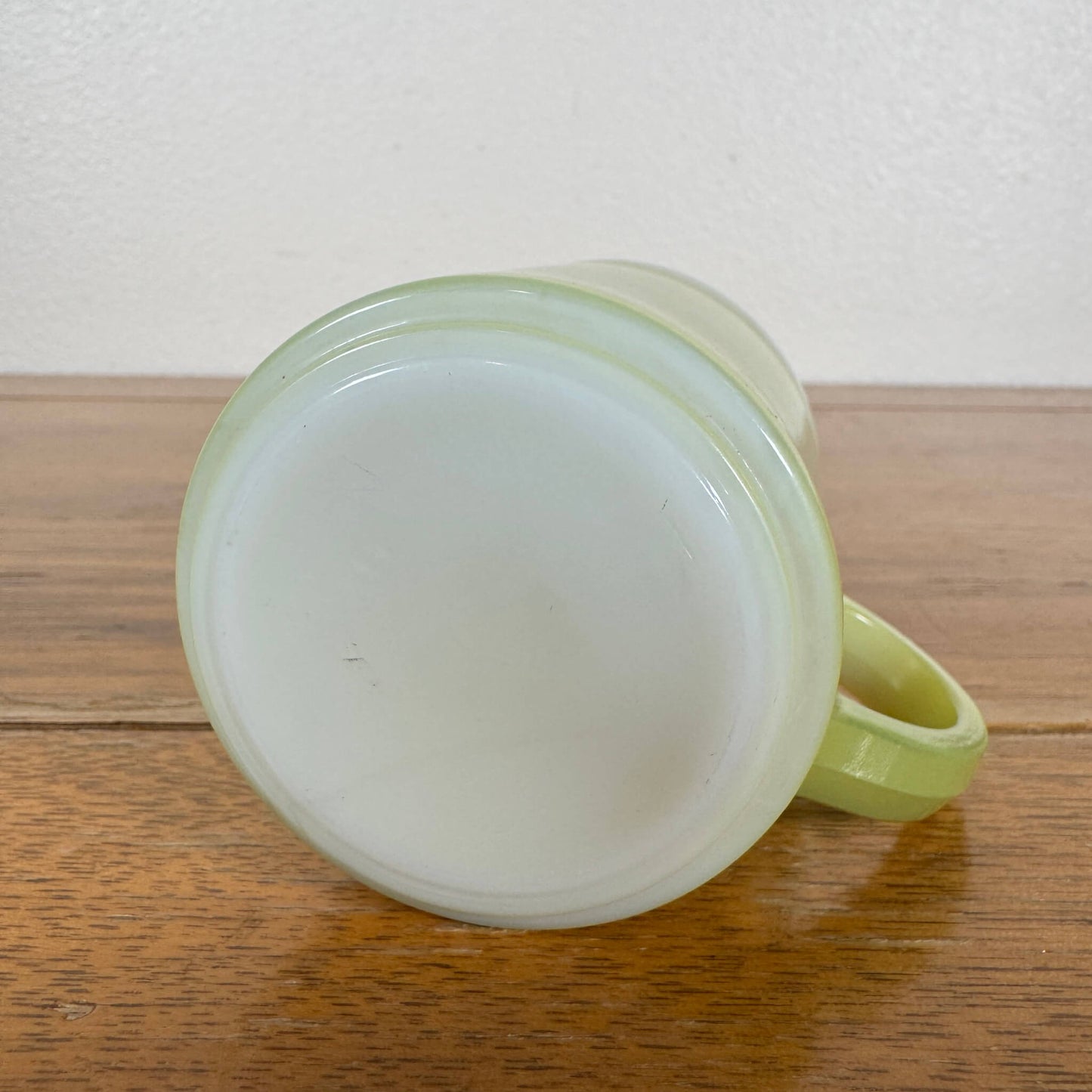 #1789【1960-70年代】ビンテージ ミルクガラス マグカップ / グリーンフェード コーヒーカップ アメリカ