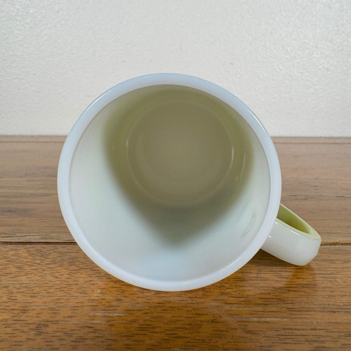 #1789【1960-70年代】ビンテージ ミルクガラス マグカップ / グリーンフェード コーヒーカップ アメリカ