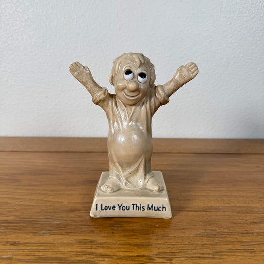 #2046【1970年製】ビンテージ R&W Berries（ベリーズ） メッセージドール / フィギュア “I Love You This Much” アメリカ