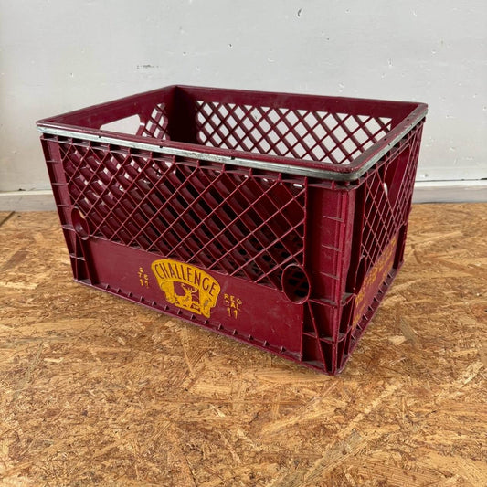 #2528-1【1975年】ビンテージ CHALLENGE ミルククレート / プラスチックコンテナ アメリカ