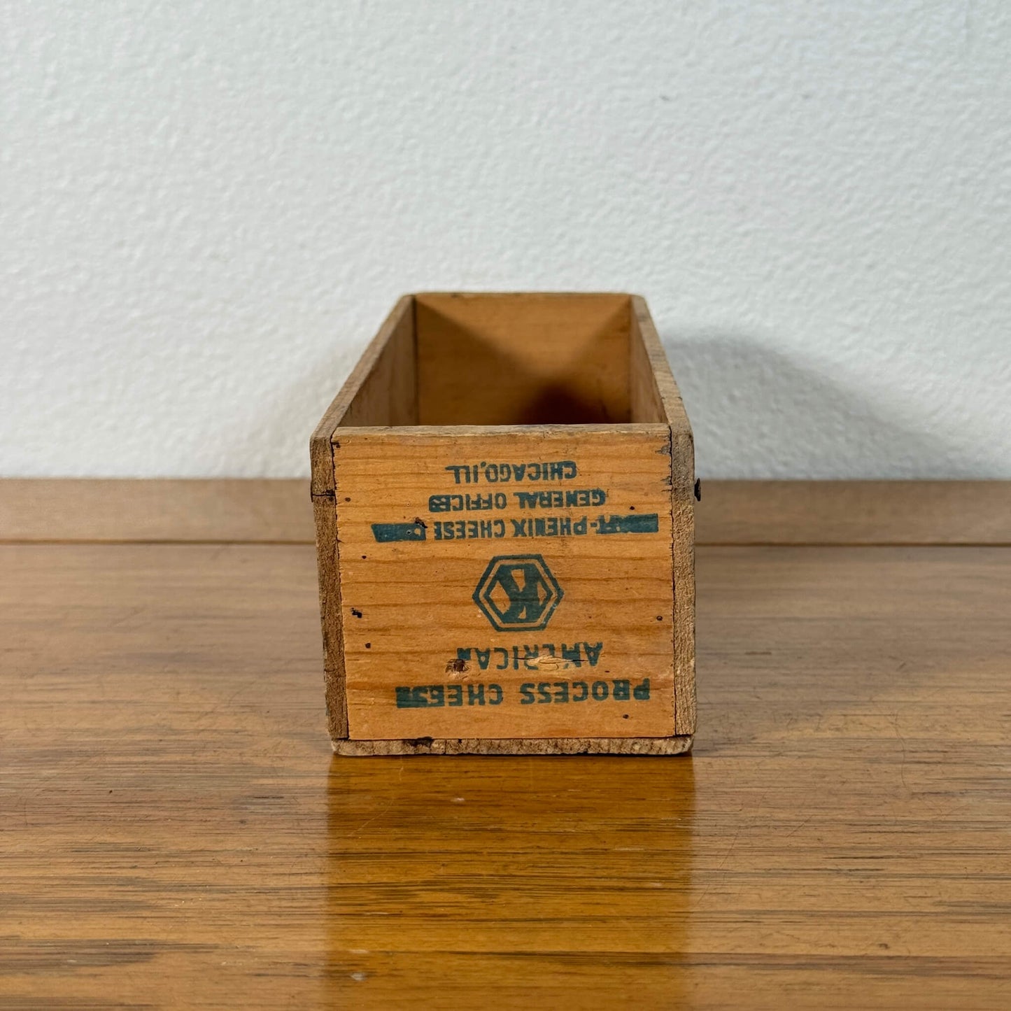 #2036【1950年代】ビンテージ チーズクレート 木箱 / ウッドボックス アメリカ