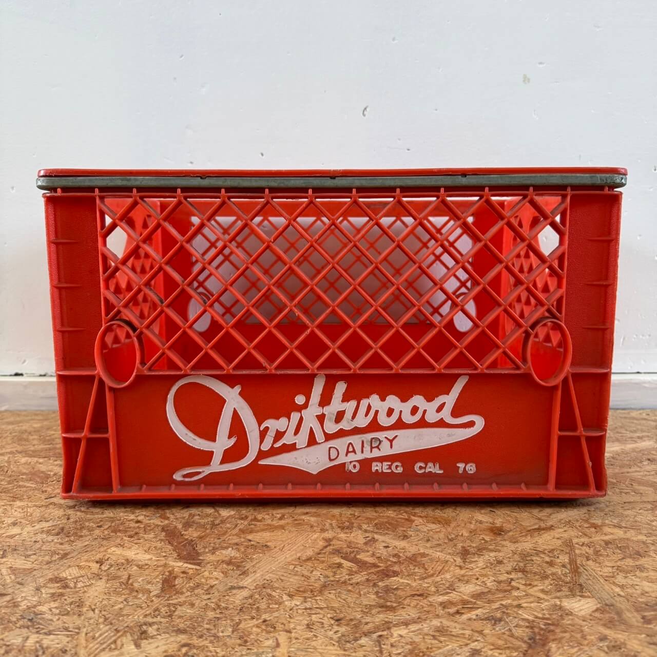 【1970年代】ビンテージ Driftwood Dairy ミルククレート プラスチックボックス 収納ケース #2560-2