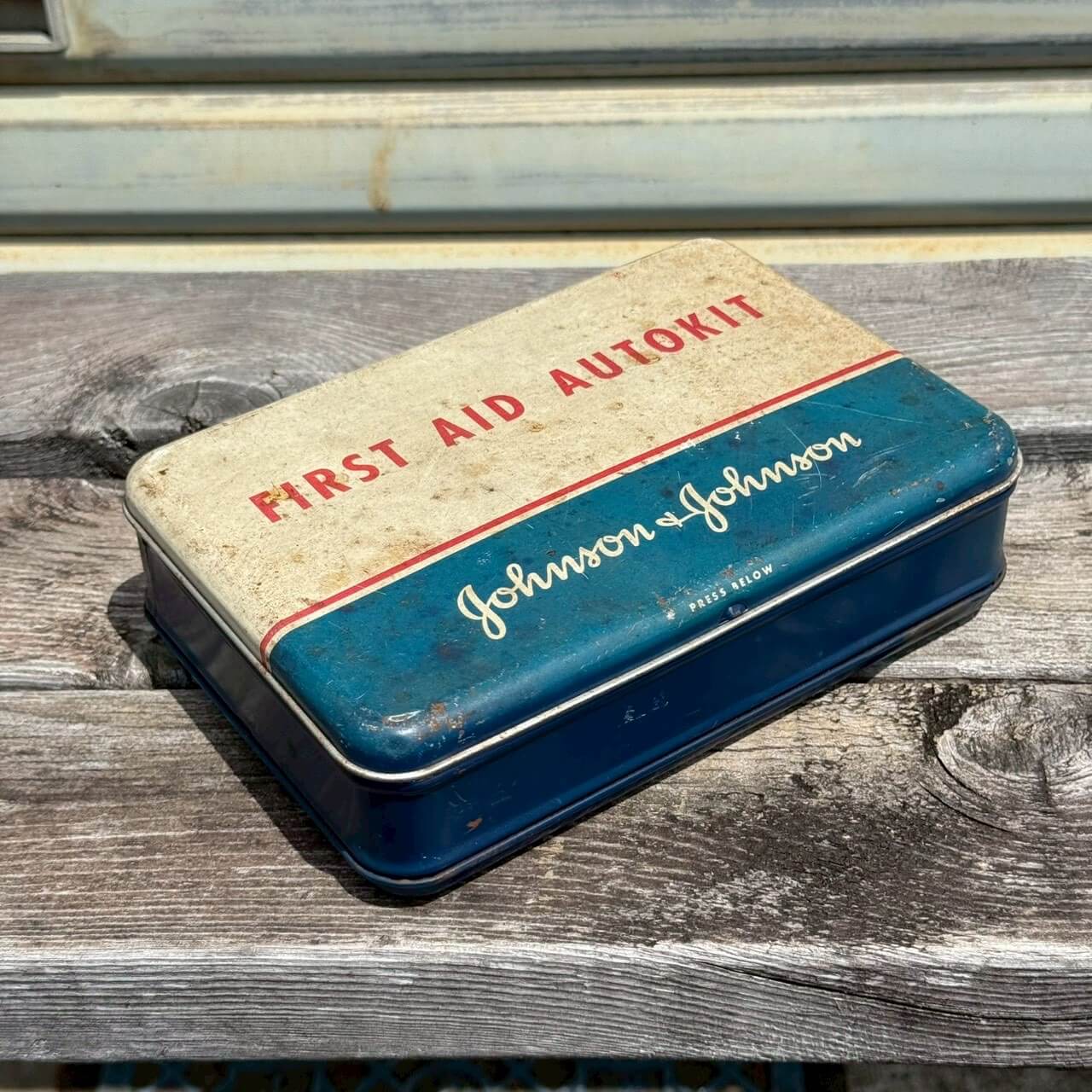 【1960年代】ビンテージ J&J 救急箱 アメリカン雑貨 店舗什器 小物入れ ファーストエイド缶 #2249