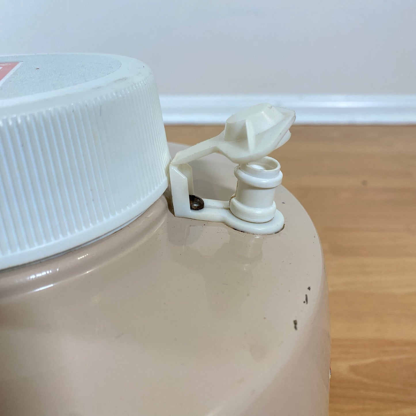 #864【1966年5月】ビンテージ Coleman（コールマン） ウォータージャグ 1ガロン バターナッツ チョコパフェ キャンプ用品 アウトドア アメリカ