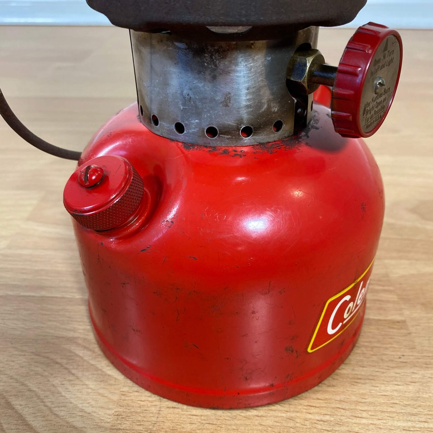 #775 【1957年1月】ビンテージ Coleman（コールマン）200A イエローボーダー ランタン キャンプ用品 アウトドア アメリカ