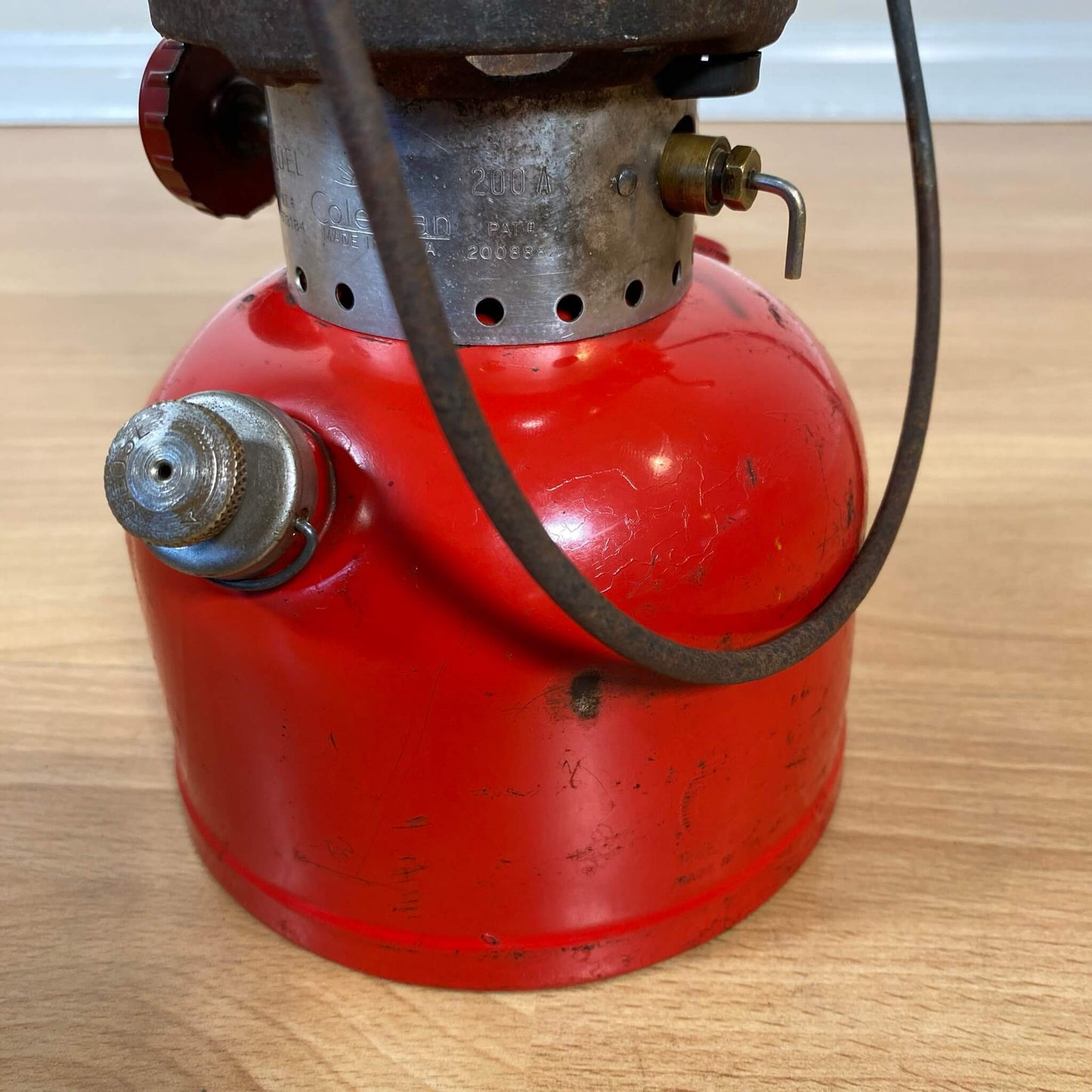 #775 【1957年1月】ビンテージ Coleman（コールマン）200A イエローボーダー ランタン キャンプ用品 アウトドア アメリカ