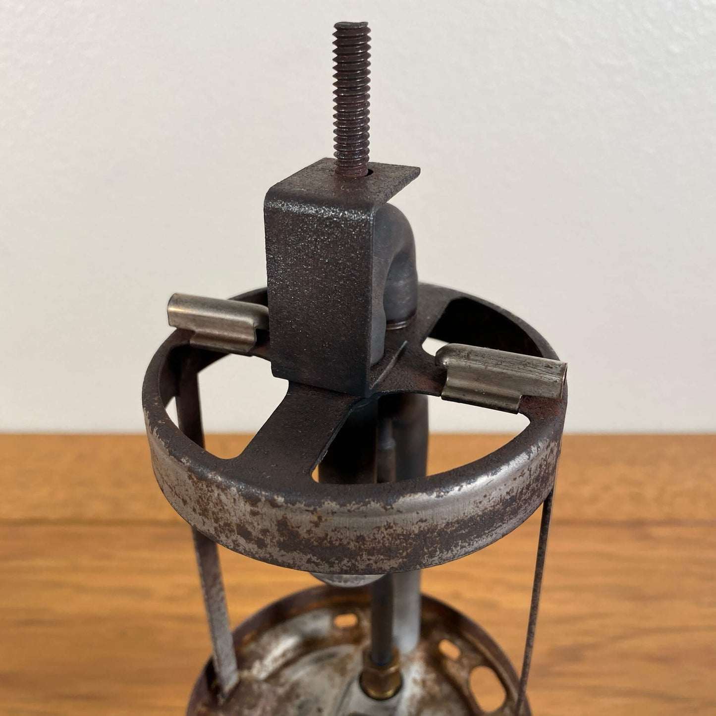 #25 【1957年7月】ビンテージ Coleman（コールマン） 200A イエローボーダー ランタン キャンプ用品 アウトドア アメリカ