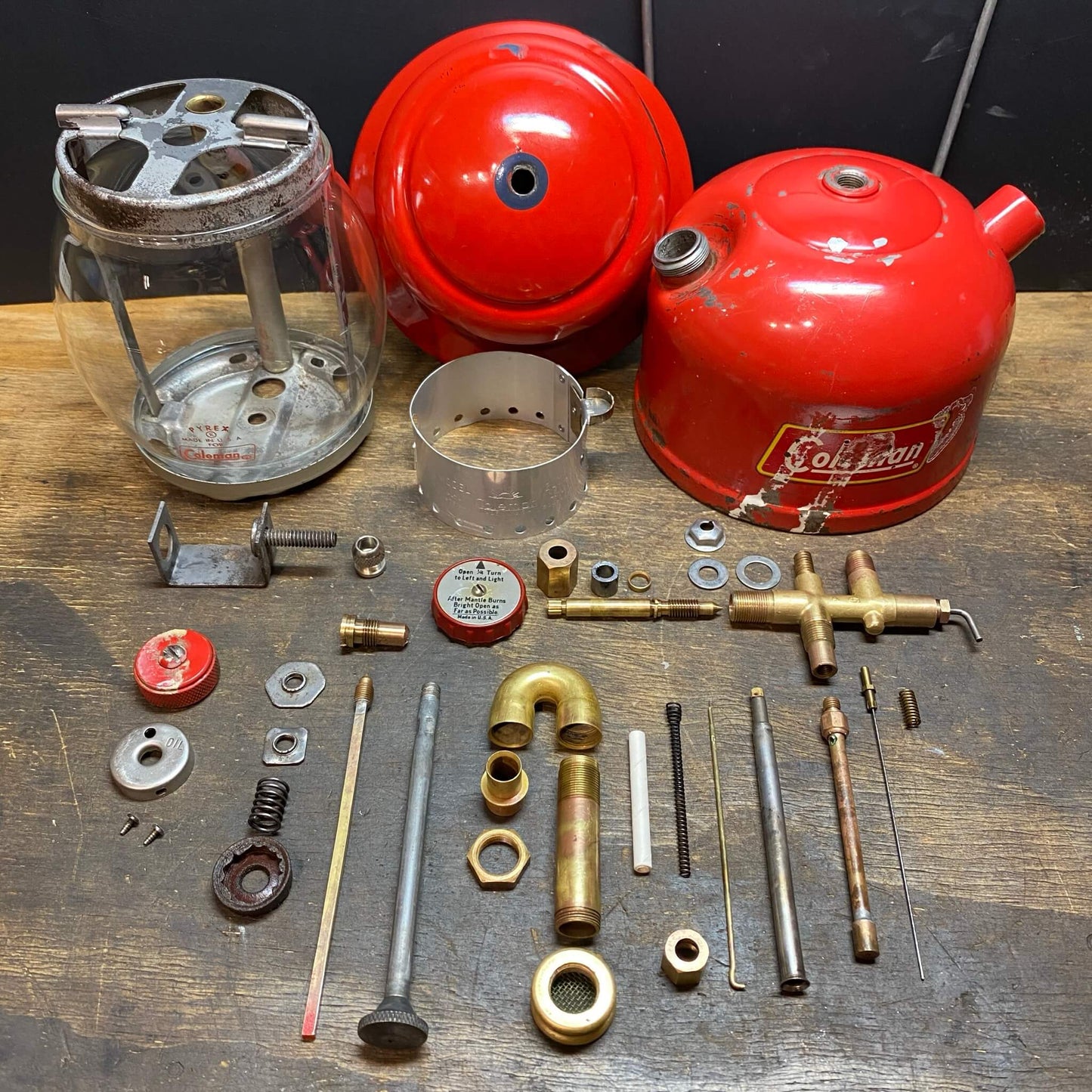 #205-A【1959年6月】ビンテージ Coleman（コールマン）200A イエローボーダー ランタン キャンプ用品 アウトドア アメリカ