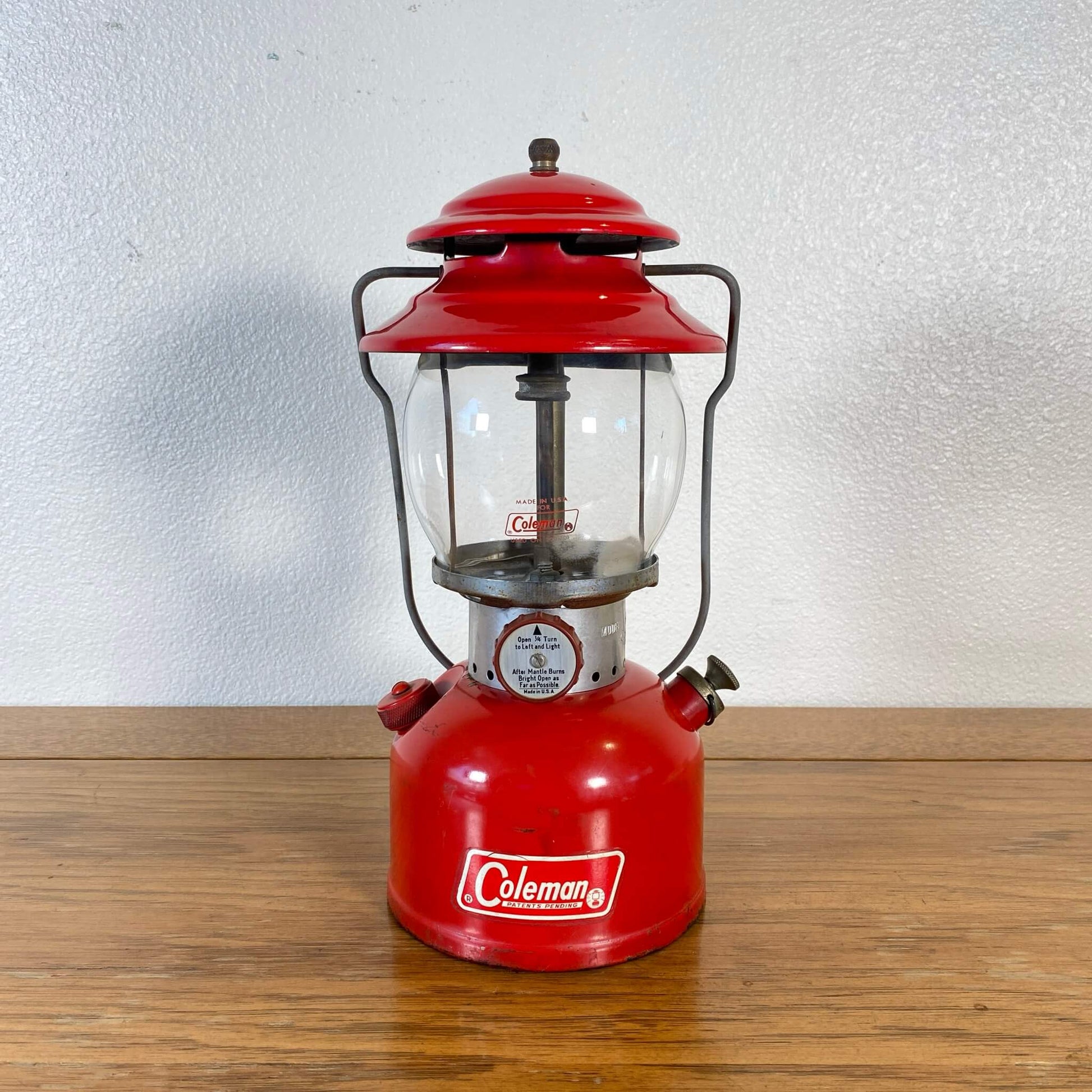1150【1970年3月】ビンテージ Coleman（コールマン） 200A レッド 
