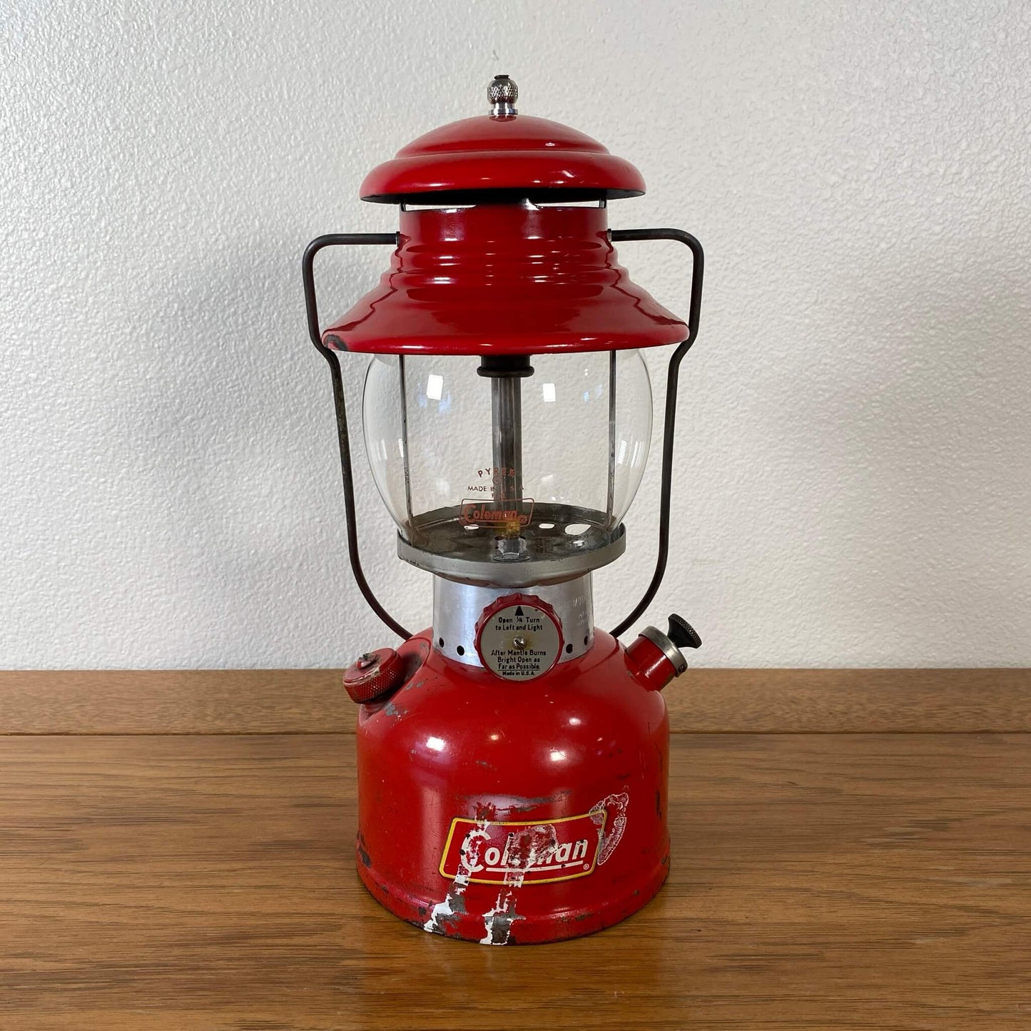 #205-A【1959年6月】ビンテージ Coleman（コールマン）200A イエローボーダー ランタン キャンプ用品 アウトドア アメリカ