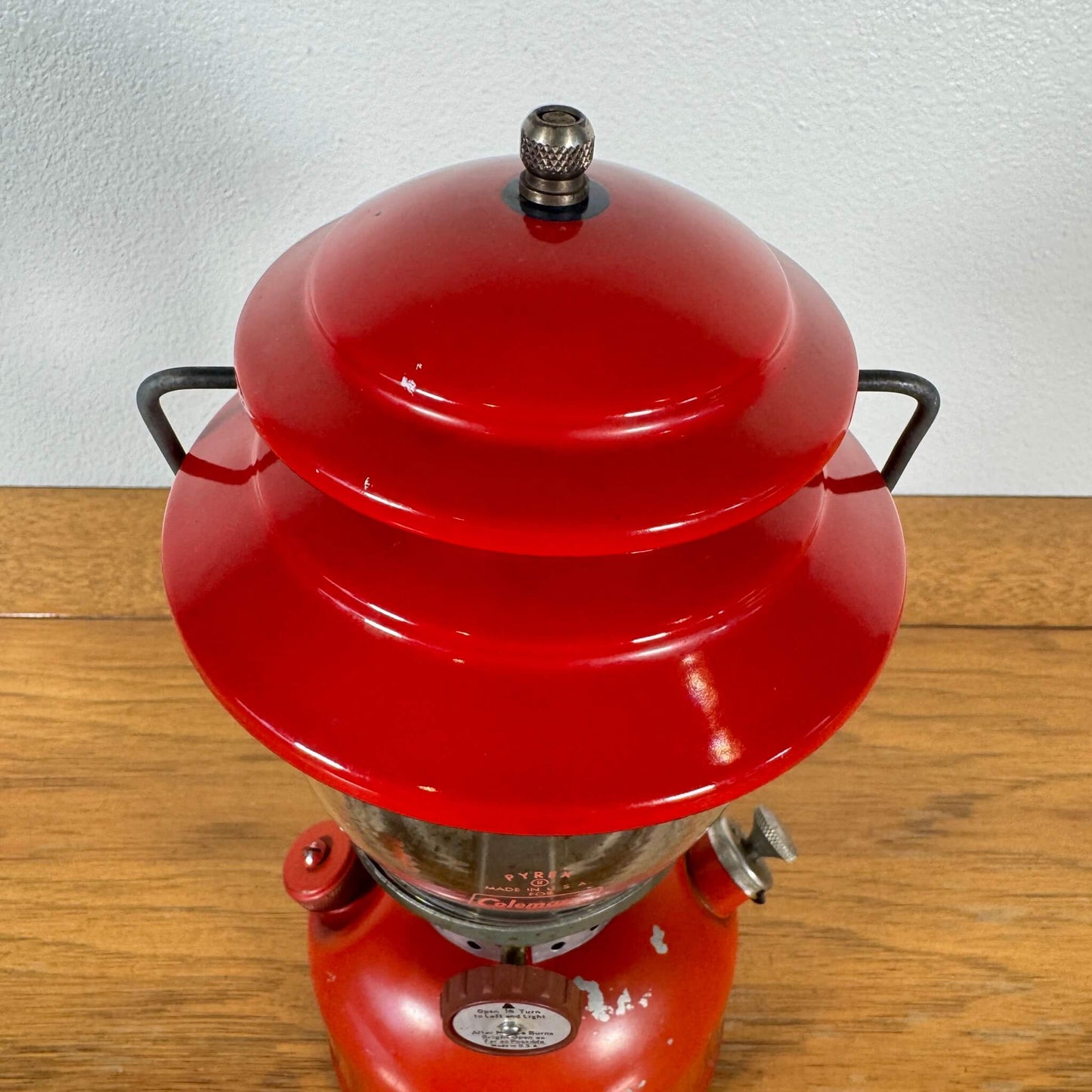 #1696【1963年10月製造】ビンテージ Coleman（コールマン）200A ランタン レッドボーダー 未整備品 アメリカ