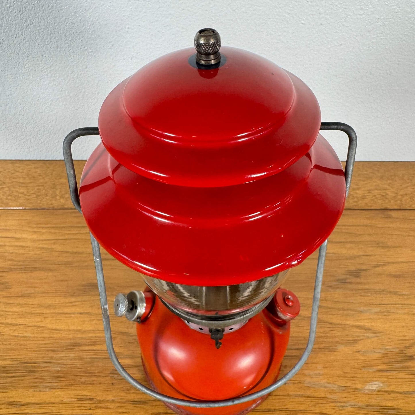 #1696【1963年10月製造】ビンテージ Coleman（コールマン）200A ランタン レッドボーダー 未整備品 アメリカ