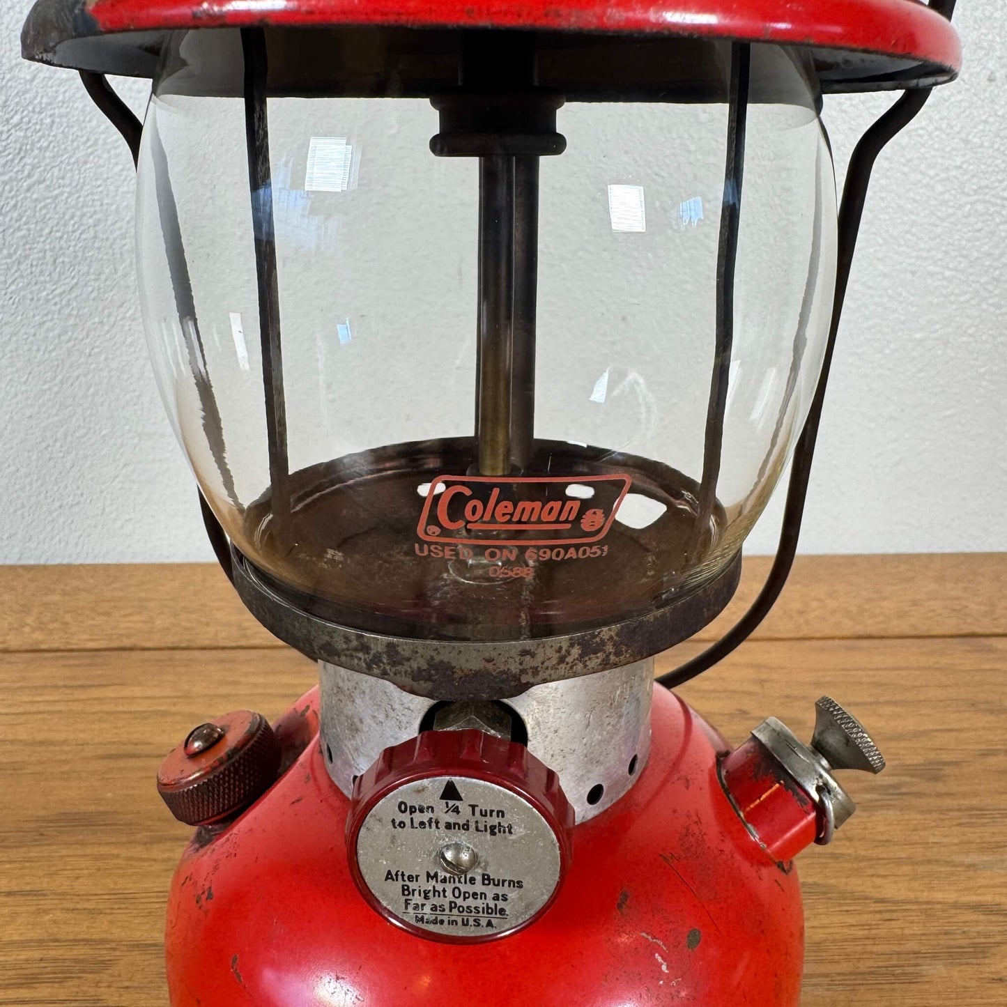 #1695 【1961年2月製造】ビンテージ Coleman（コールマン）200A ランタン イエローボーダー 未整備品 アメリカ
