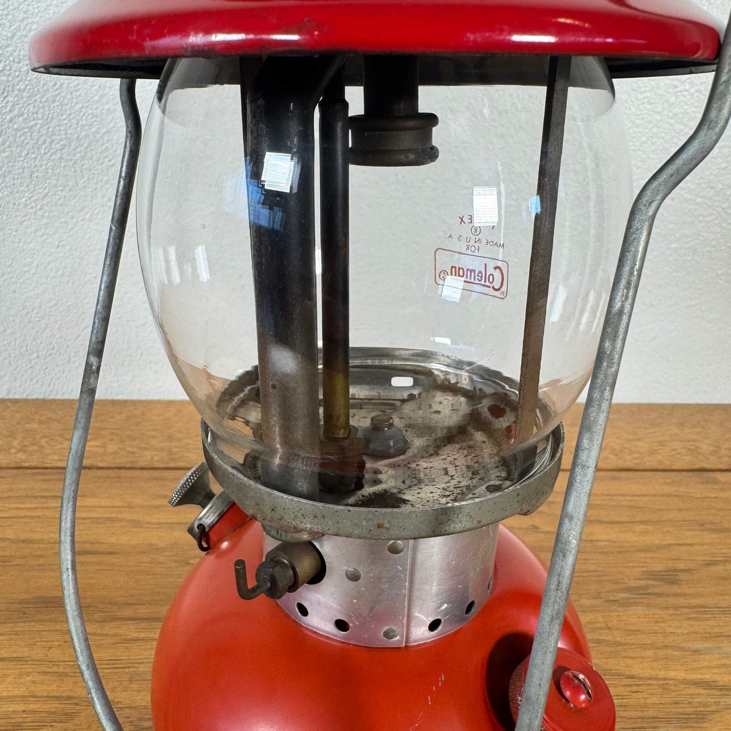 #1696【1963年10月製造】ビンテージ Coleman（コールマン）200A ランタン レッドボーダー 未整備品 アメリカ