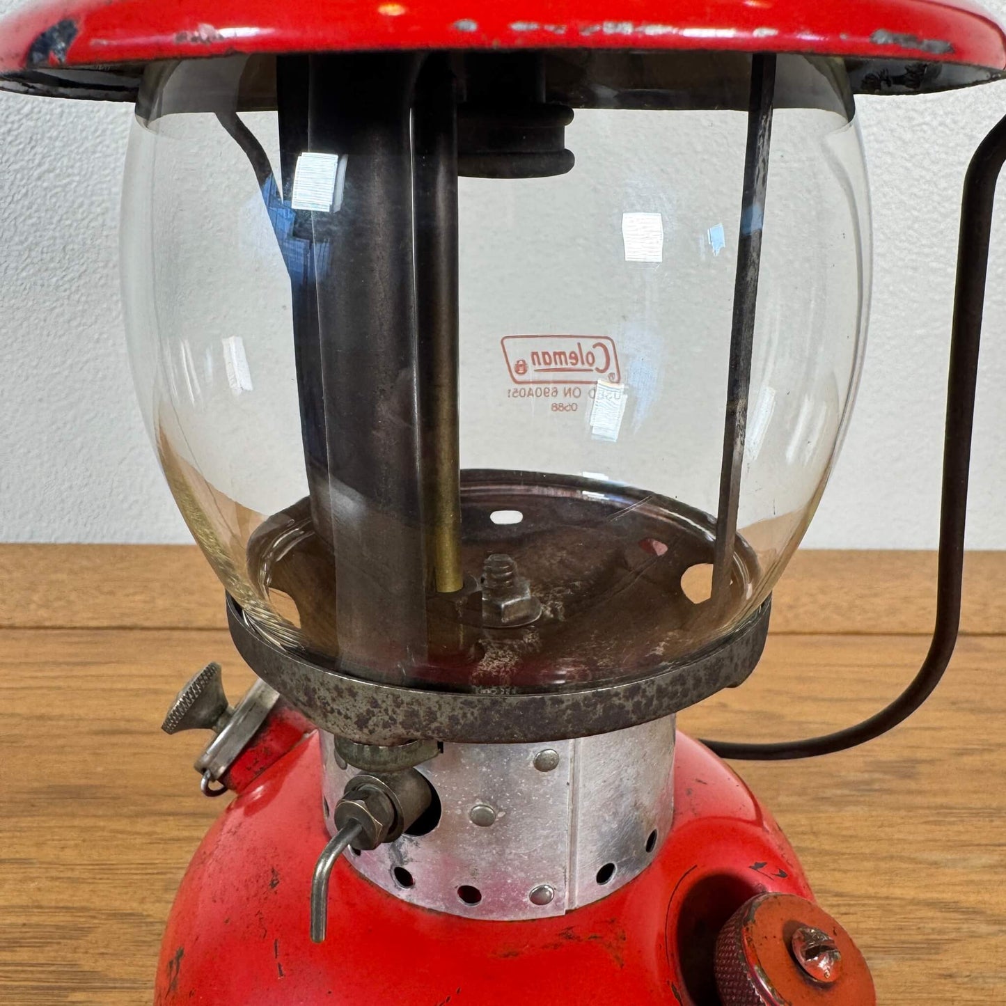#1695 【1961年2月製造】ビンテージ Coleman（コールマン）200A ランタン イエローボーダー 未整備品 アメリカ