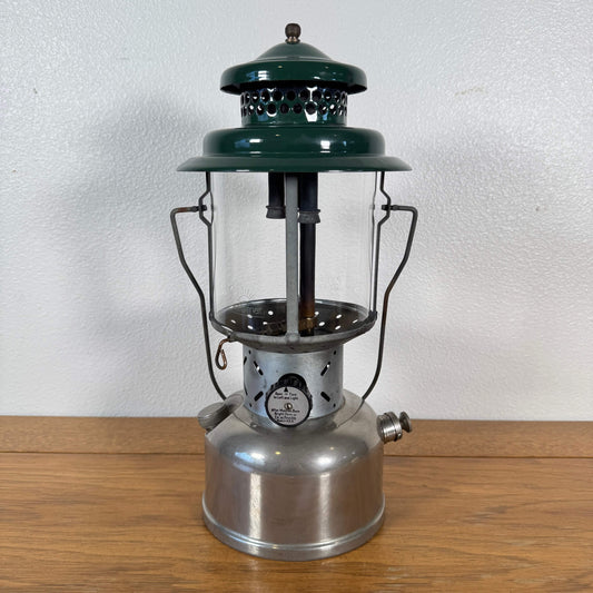 #1699【1950年B期製造】ビンテージ Coleman（コールマン） 220D ランタン 未整備品 アメリカ