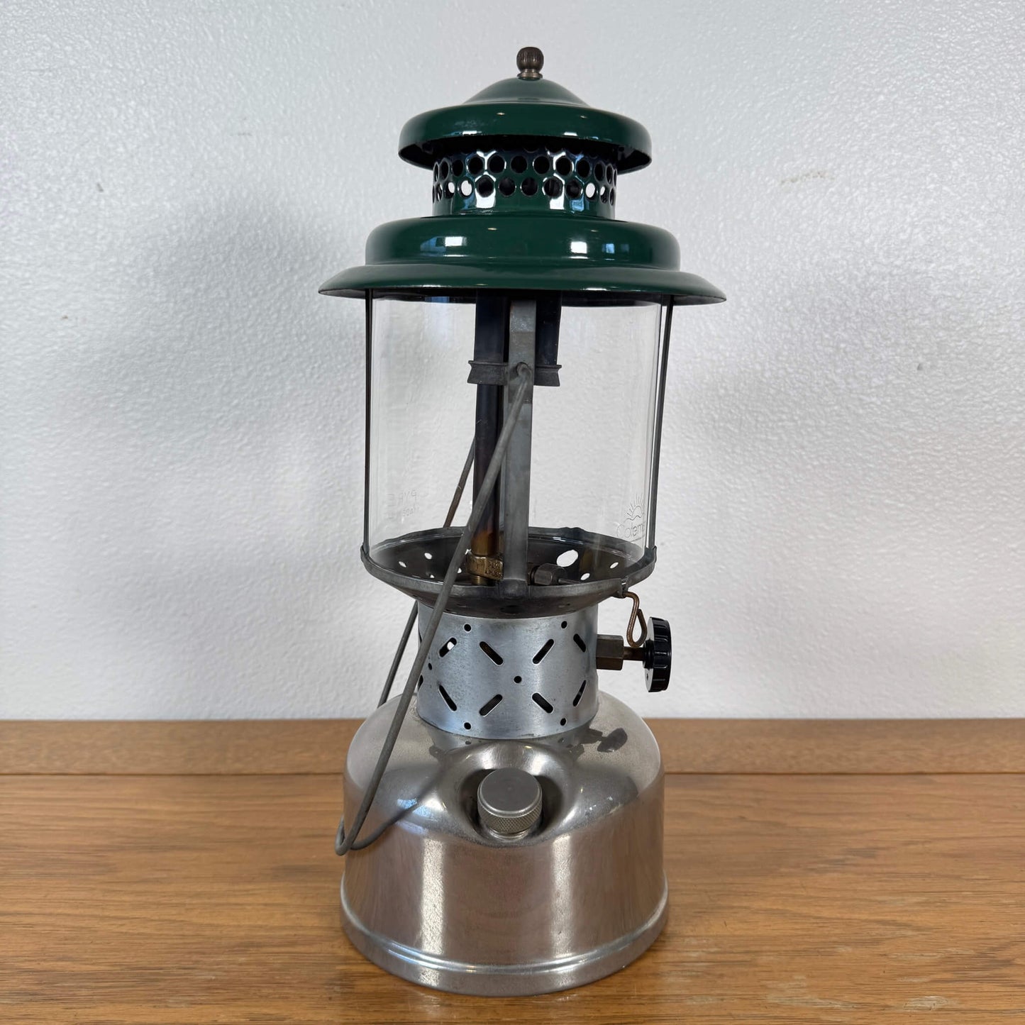 #1699【1950年B期製造】ビンテージ Coleman（コールマン） 220D ランタン 未整備品 アメリカ