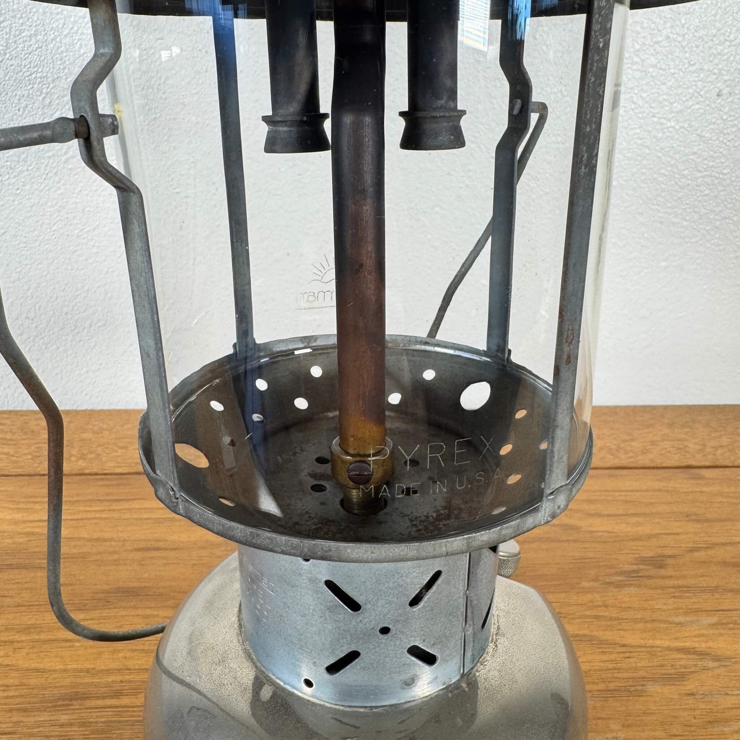 #1699【1950年B期製造】ビンテージ Coleman（コールマン） 220D ランタン 未整備品 アメリカ