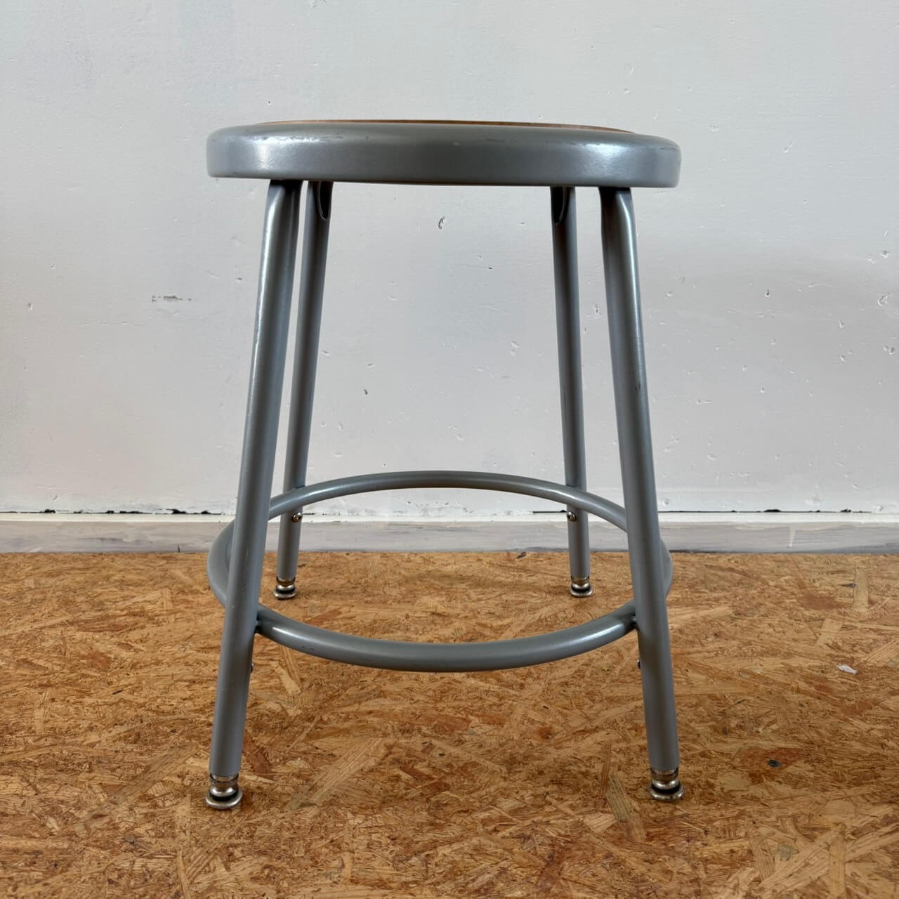【2015年製】National Public Seating スチール スツール インダストリアル グレー 椅子 #2573-1