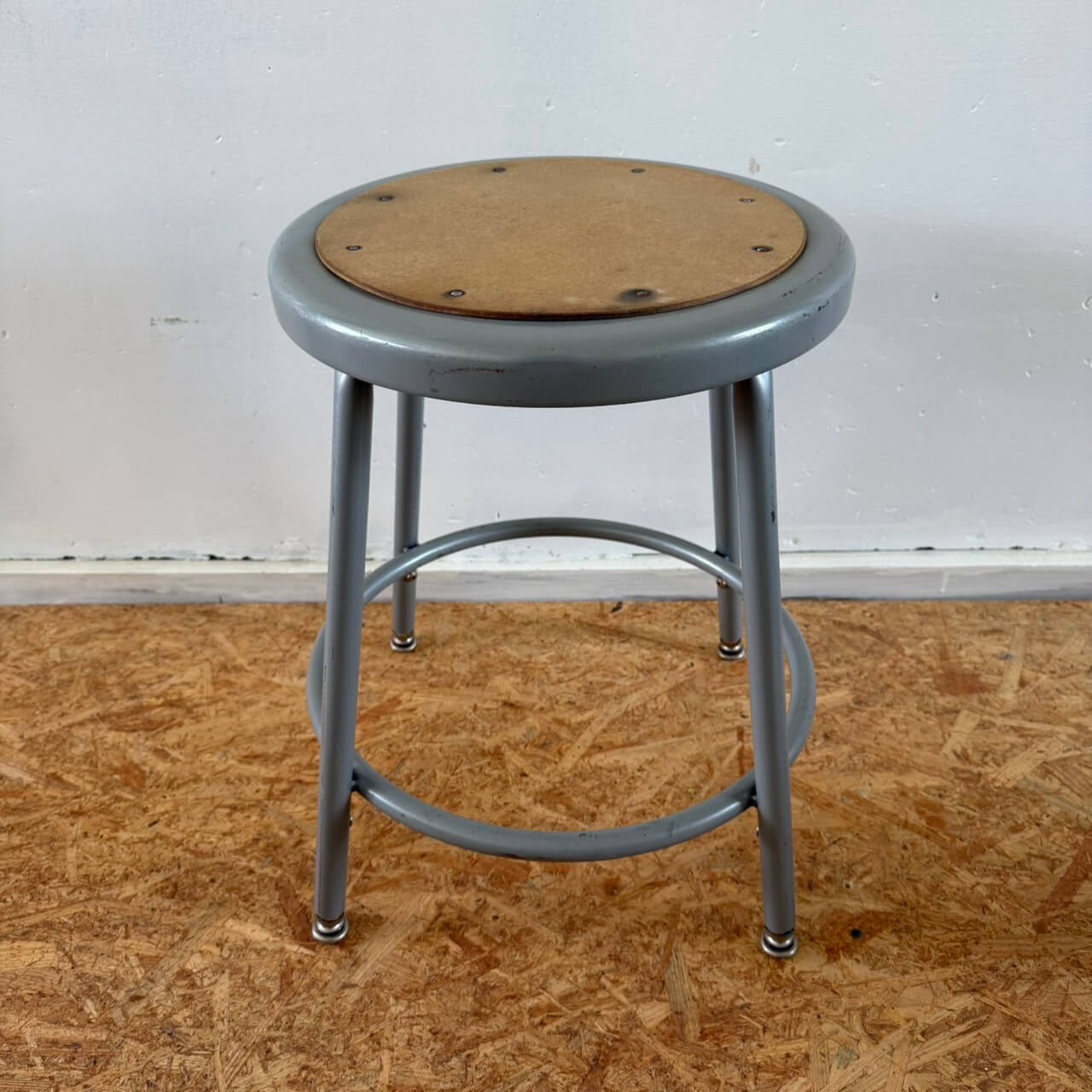【2015年製】National Public Seating スチール スツール インダストリアル グレー 椅子 #2573-2