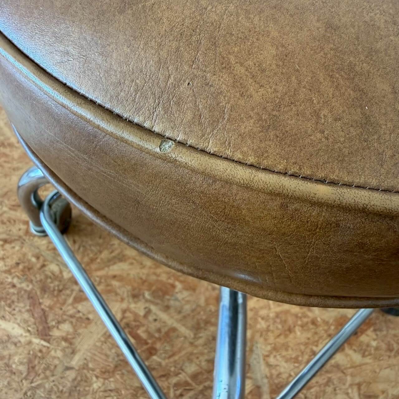 #2463【1970-80年代】ビンテージ E.F. Brewer メディカルスツール / インダストリアル キャスターチェア アメリカ