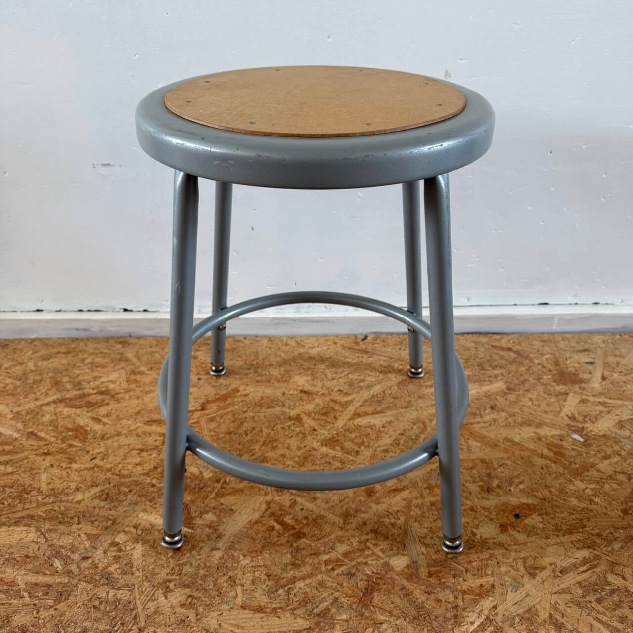 【2015年製】National Public Seating スチール スツール インダストリアル グレー 椅子 #2573-1