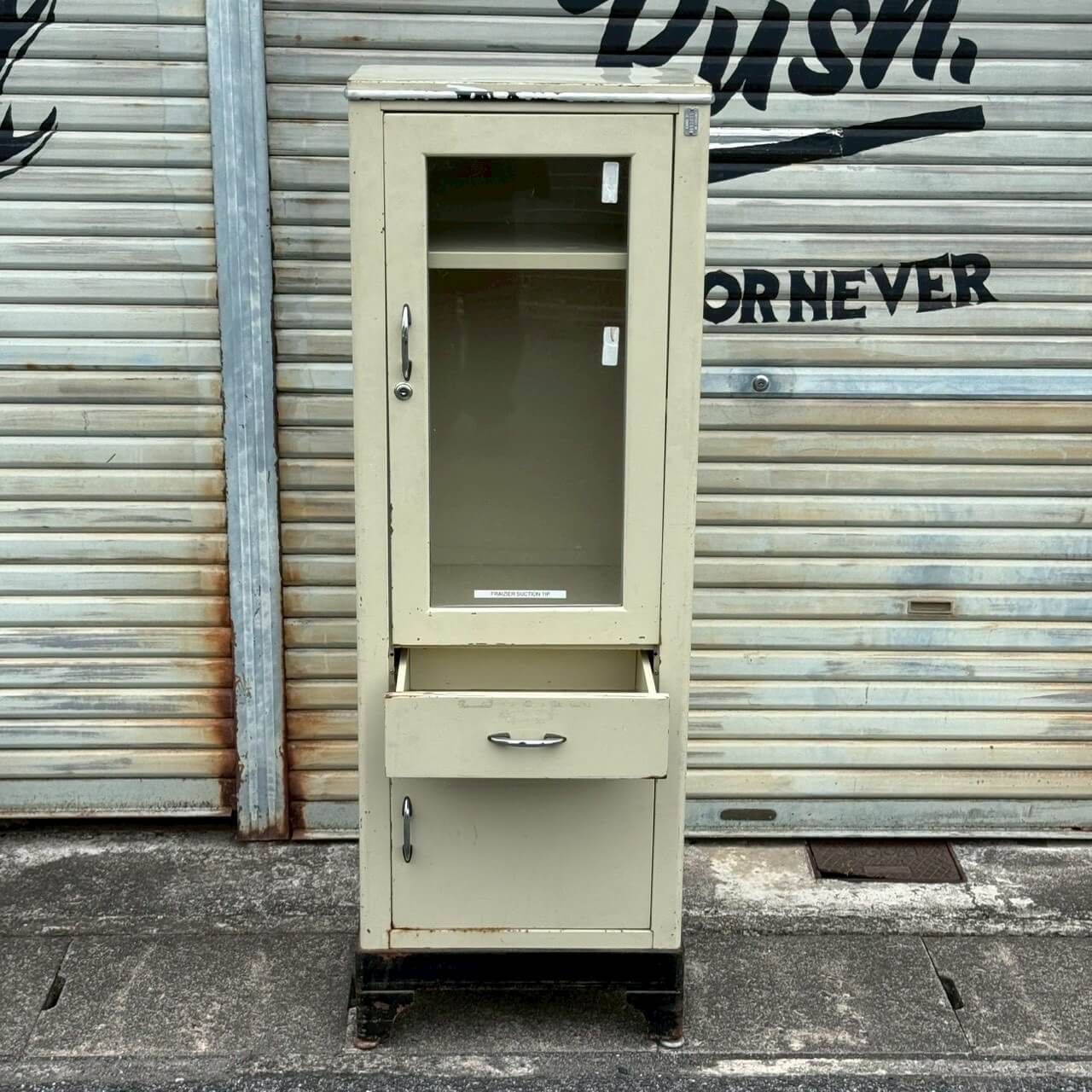 【1950-60年代】ビンテージ メディカルキャビネット アメリカン雑貨 店舗什器 ディスプレイケース #2544