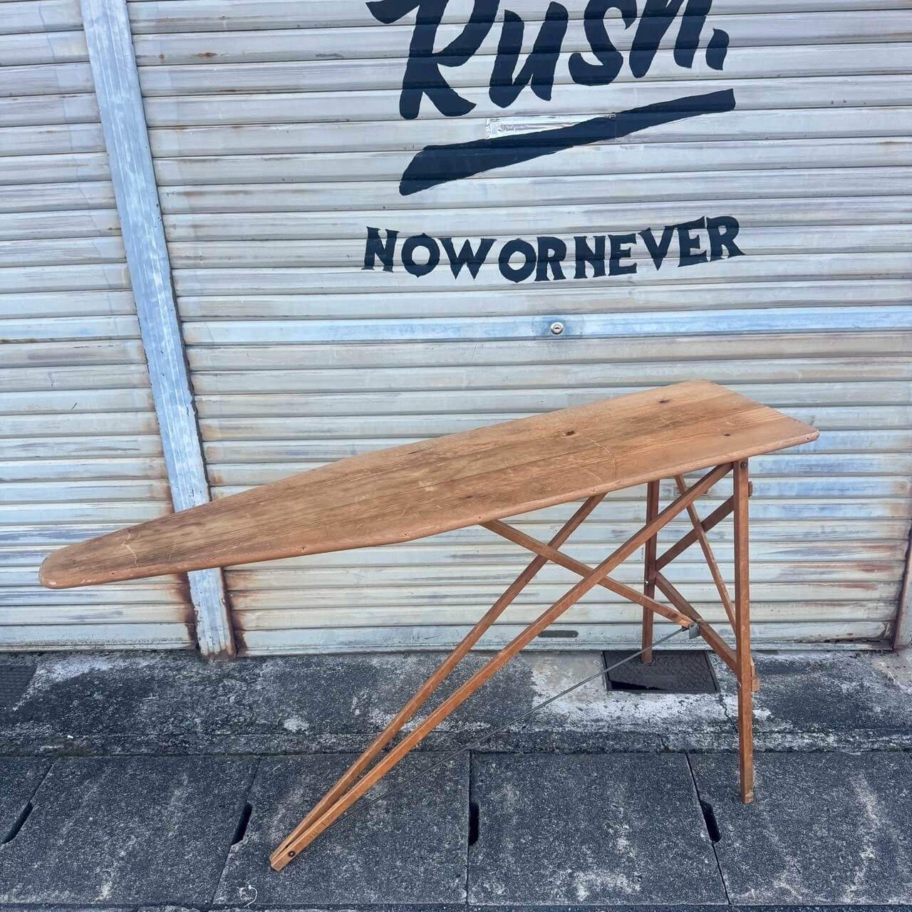 #2210【1950-60年代】ビンテージ アイロンボード / ディスプレイテーブル アメリカ