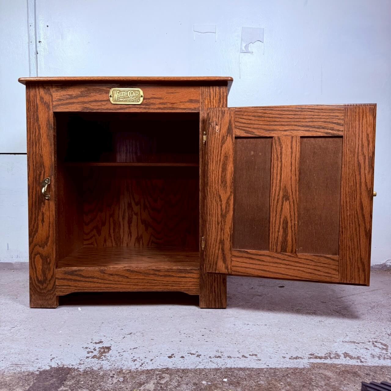 #2313【1970-80年】ビンテージ Simmons Hardware サイドテーブル ナイトスタンド アメリカ