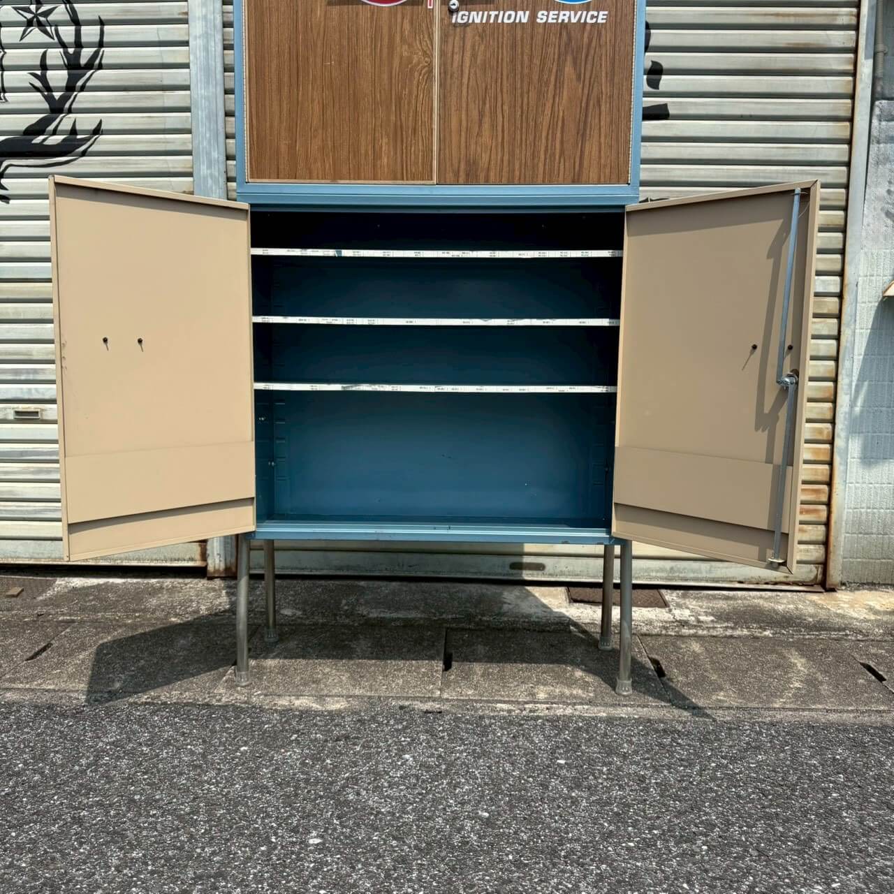 【1960-70年代】ビンテージ メタルキャビネット 鍵付き アメリカン雑貨 店舗什器 ガレージ #2229