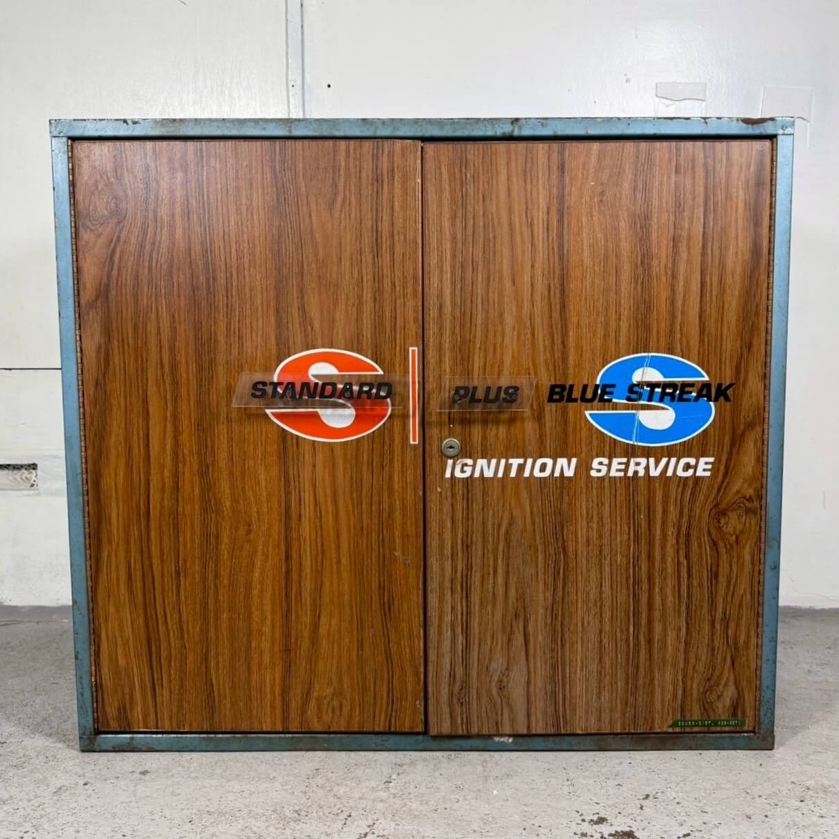 【1960-70年代】ビンテージ メタルキャビネット 鍵付き アメリカン雑貨 店舗什器 ガレージ #2458