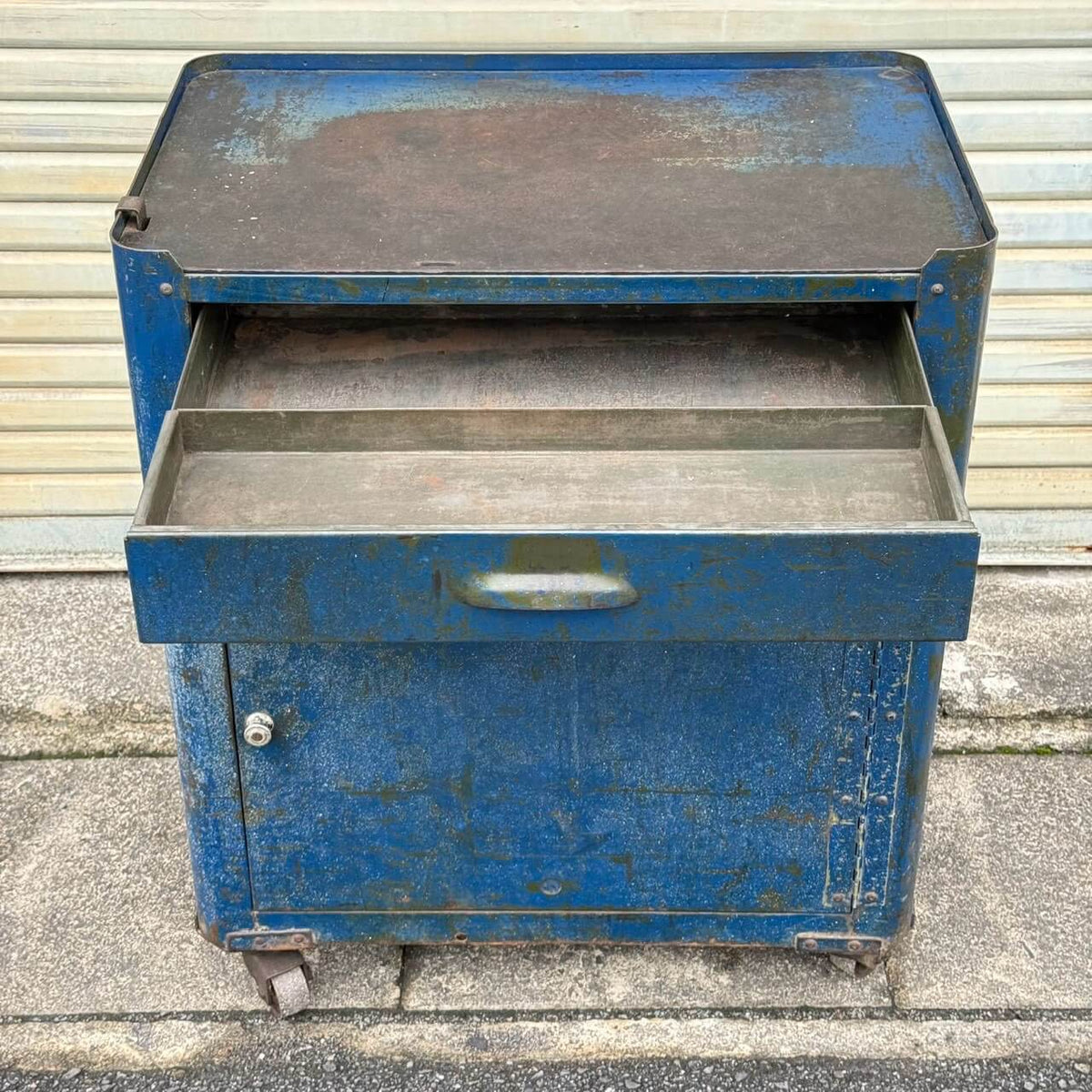 【1940-50年代】ビンテージ ガレージ アメリカン雑貨 店舗什器 ツールキャビネット スチール #2743