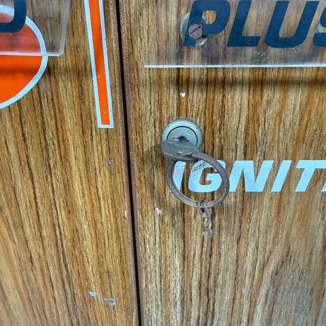 【1960-70年代】ビンテージ メタルキャビネット 鍵付き アメリカン雑貨 店舗什器 ガレージ #2458