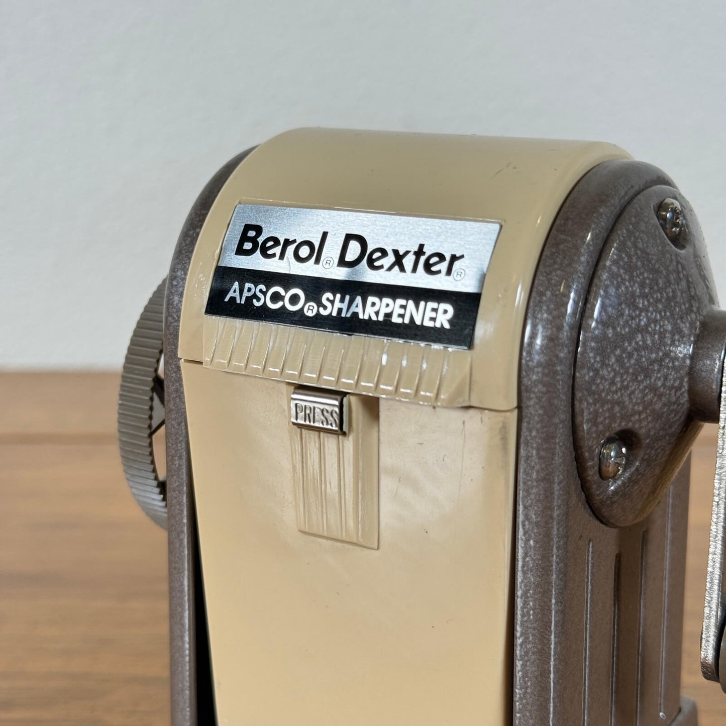 #1471 【1970-80年代】ビンテージ Berol Dexter APSCO ペンシルシャープナー / 鉛筆削り 文房具 アメリカ