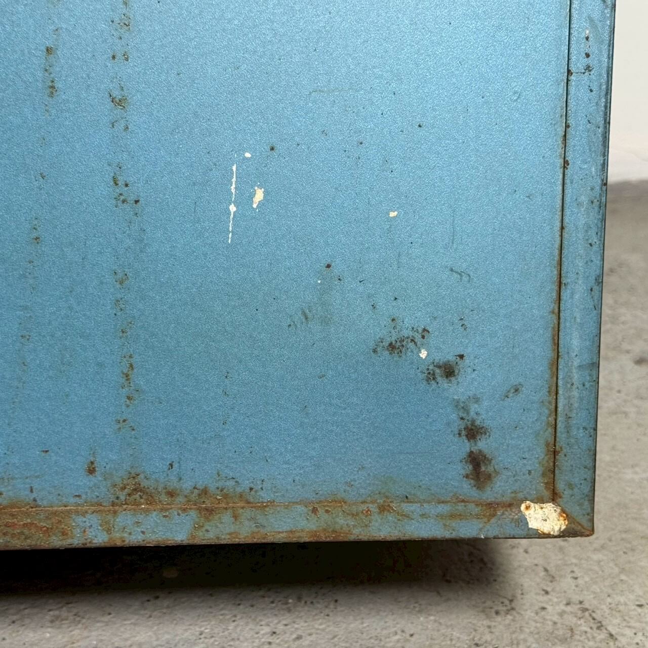【1960-70年代】ビンテージ メタルキャビネット 鍵付き アメリカン雑貨 店舗什器 ガレージ #2458