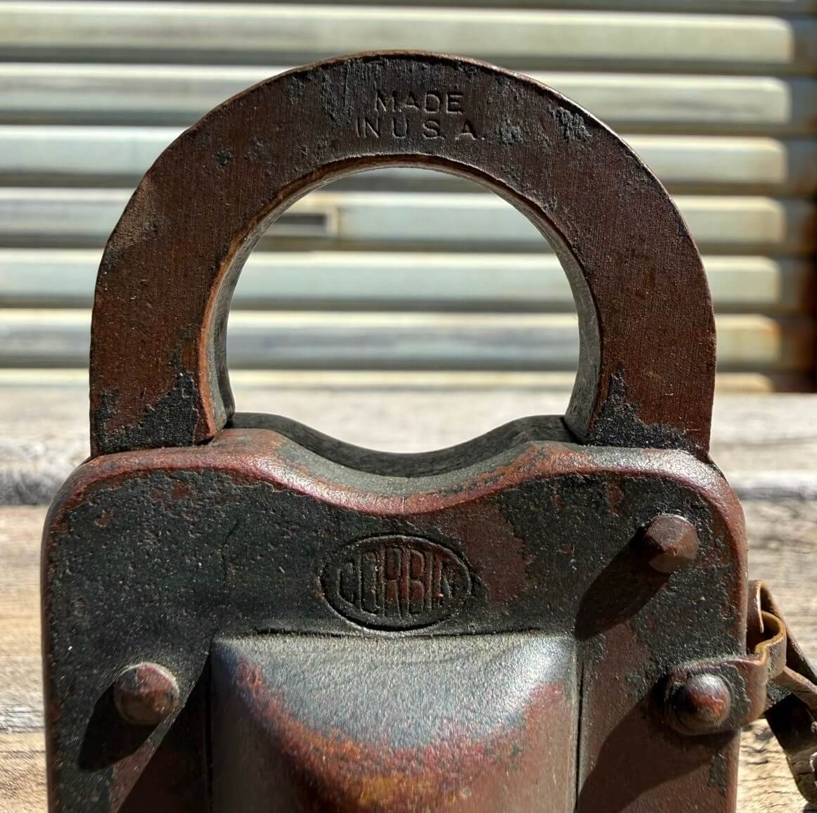 【1930-40年代】ビンテージ ガレージ アメリカン雑貨 店舗什器 CORBIN コービン 南京錠 鍵 #2867