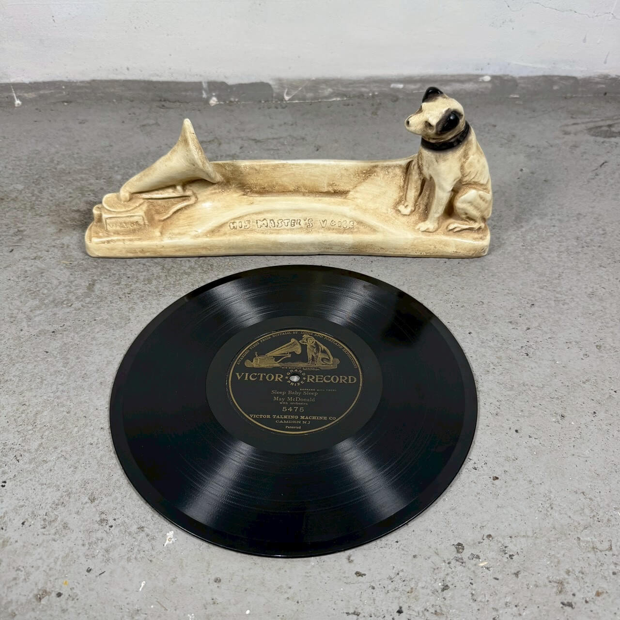 #2343【1970年代】ビンテージ Nipper “His Master’s Voice” レコードスタンド / ディスプレイオブジェ アメリカ