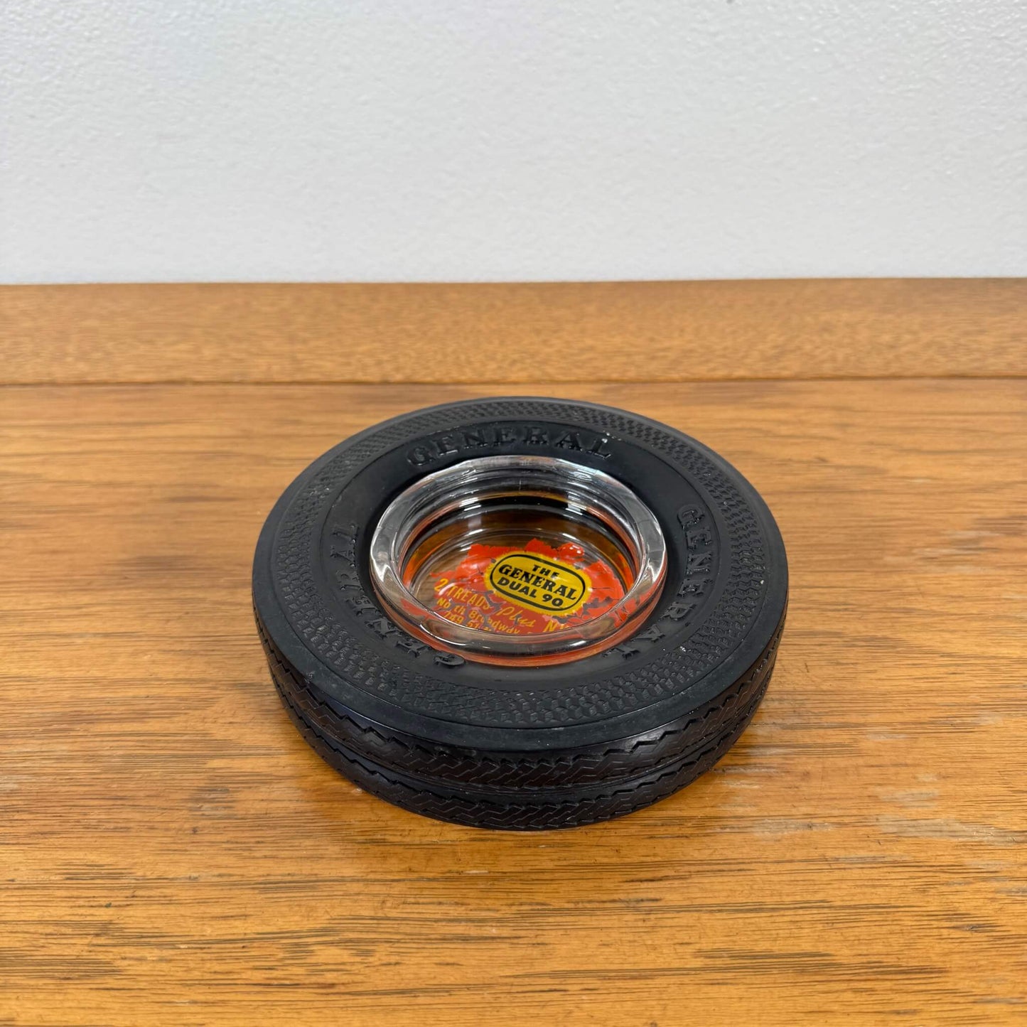 #1656【1950-60年代】ビンテージ GENERAL TIRE タイヤ型 アッシュトレイ / 灰皿 アメリカ