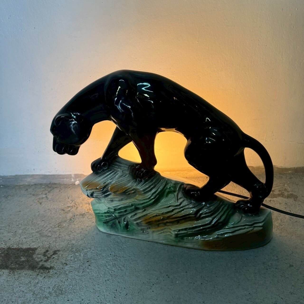 #2270【1950-60年代】ビンテージ ブラックパンサー オブジェ セラミック ライト付き ミッドセンチュリー アメリカ