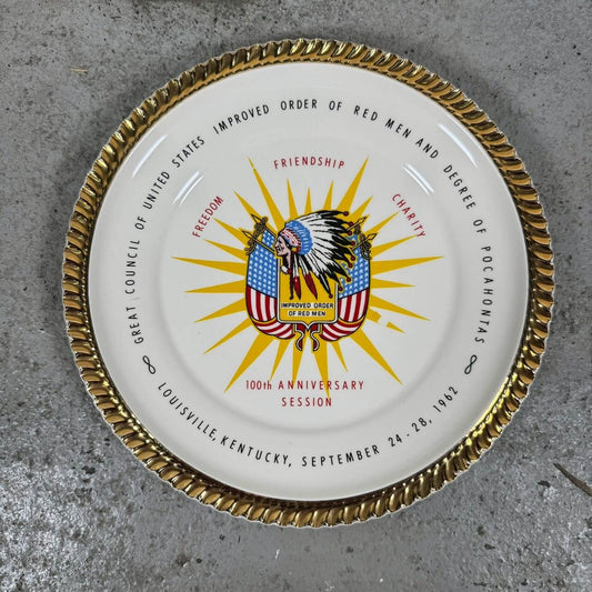 #2363【1962年製】ビンテージ 100周年記念プレート “Improved Order of Red Men” / ケンタッキー州 ルイビル大会 アメリカ